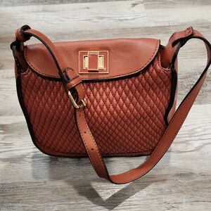 Elegant Quilted Tan Shoulder Bag